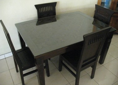 Dining table 4 seater-J75